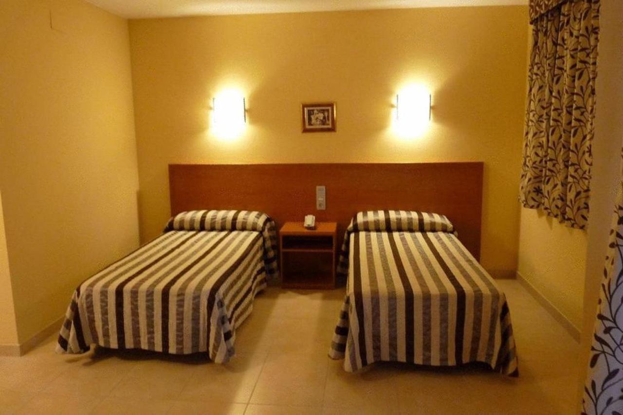 Hotel Avenida Morella Esterno foto